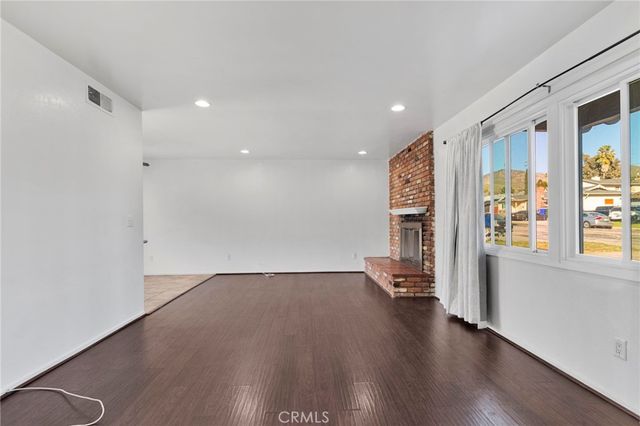 5728 Newbury Avenue, San Bernardino, CA 92404