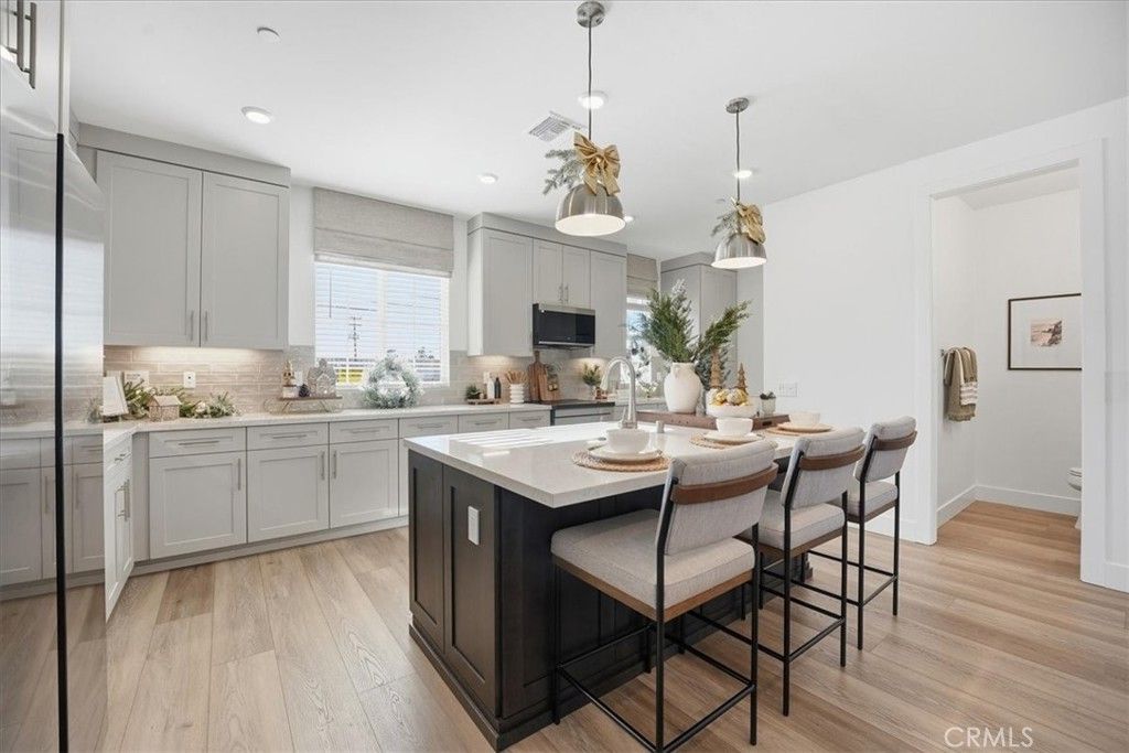 Image 12 of property listing at 11457 Clover Lane, El Monte, CA 91731