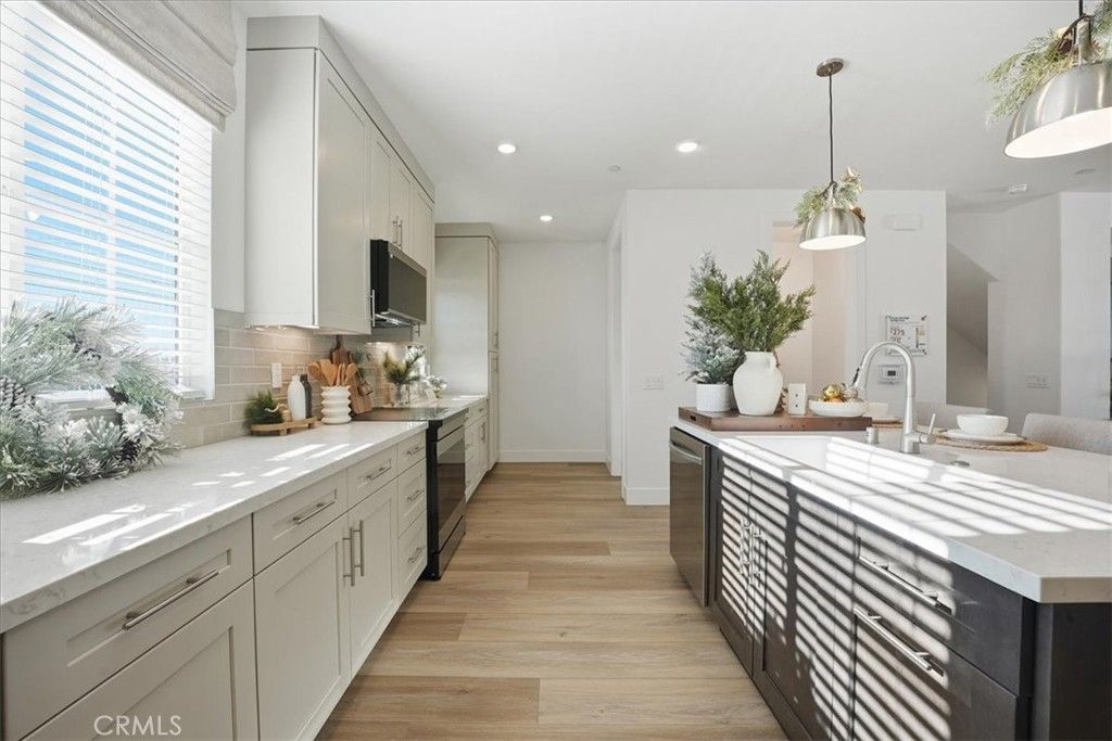 Image 14 of property listing at 11457 Clover Lane, El Monte, CA 91731