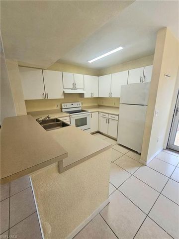 8284 Key Royal CIR 1312, Naples, FL 34119