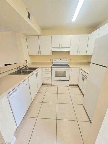 8284 Key Royal CIR 1312, Naples, FL 34119