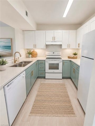 8284 Key Royal CIR 1312, Naples, FL 34119