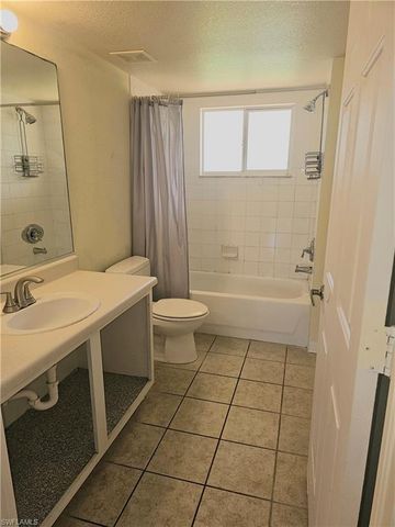 8284 Key Royal CIR 1312, Naples, FL 34119