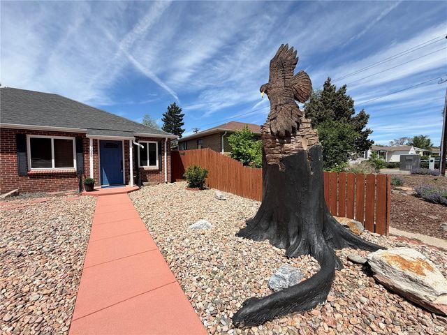 1687 Moline Street, Aurora, CO 80010