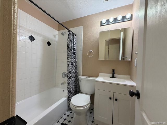 1687 Moline Street, Aurora, CO 80010
