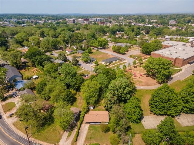 2491 Martin Luther King Jr Boulevard, Gainesville, GA 30501