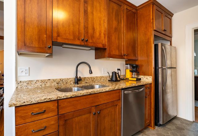1471 Portland Avenue, Saint Paul, MN 55104