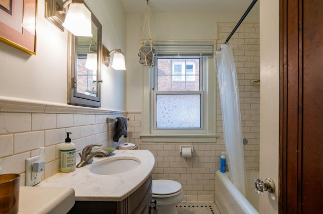 1471 Portland Avenue, Saint Paul, MN 55104