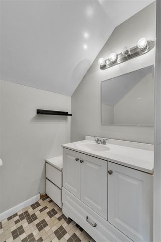 23307 Willard Avenue, Warren, MI 48089