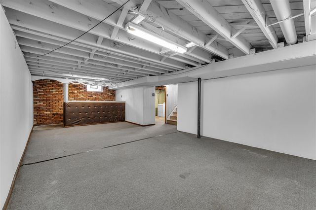 23307 Willard Avenue, Warren, MI 48089