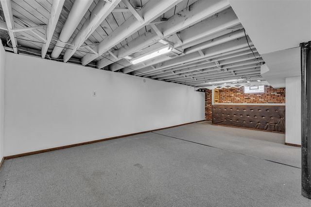 23307 Willard Avenue, Warren, MI 48089