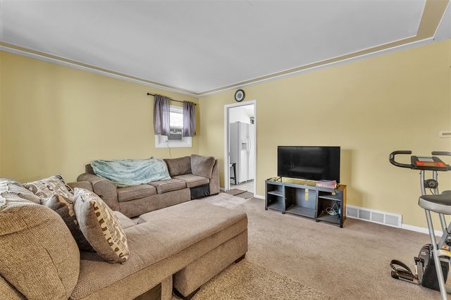 23307 Willard Avenue, Warren, MI 48089