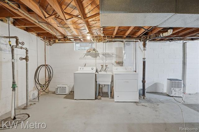 1939 Bonner Street, Ferndale, MI 48220