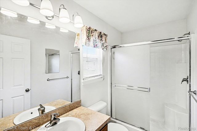 6462 Royal Club Drive, Flint Charter Township, MI 48433