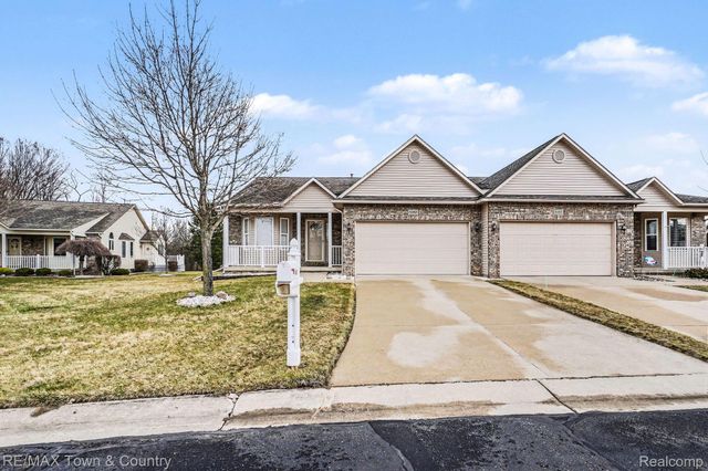 6462 Royal Club Drive, Flint Charter Township, MI 48433