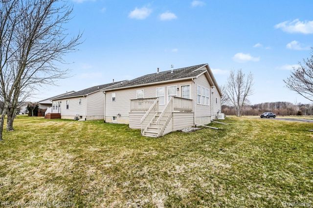 6462 Royal Club Drive, Flint Charter Township, MI 48433