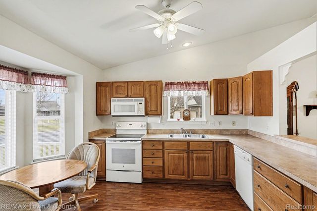 6462 Royal Club Drive, Flint Charter Township, MI 48433