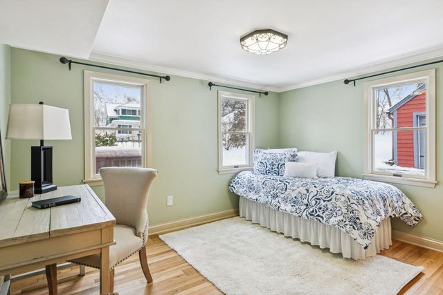 709 Riverside Drive N, Hudson, WI 54016