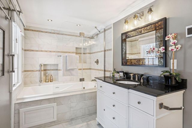 709 Riverside Drive N, Hudson, WI 54016