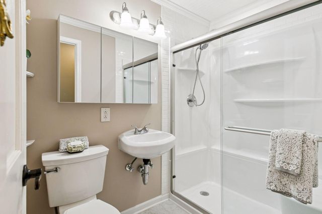 709 Riverside Drive N, Hudson, WI 54016