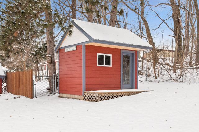 709 Riverside Drive N, Hudson, WI 54016