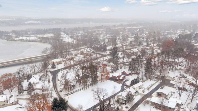 709 Riverside Drive N, Hudson, WI 54016