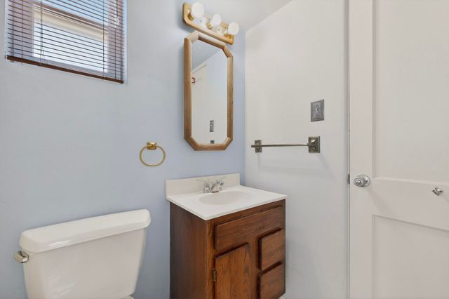 5909 Hannett Avenue NE, Albuquerque, NM 87110