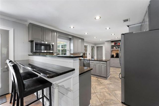 10 Davis Street, Cartersville, GA 30120