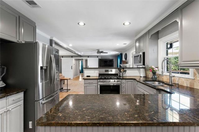 10 Davis Street, Cartersville, GA 30120