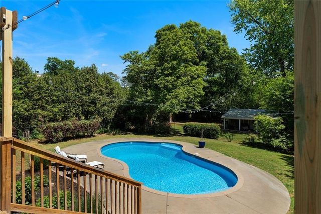 10 Davis Street, Cartersville, GA 30120