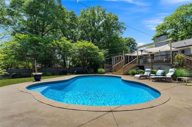 10 Davis Street, Cartersville, GA 30120