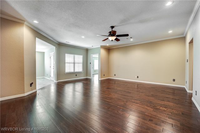 325 Copsey Drive, Van Buren, AR 72956