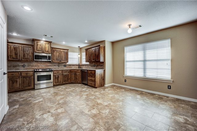 325 Copsey Drive, Van Buren, AR 72956