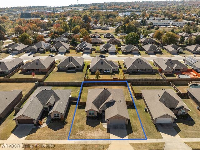 325 Copsey Drive, Van Buren, AR 72956