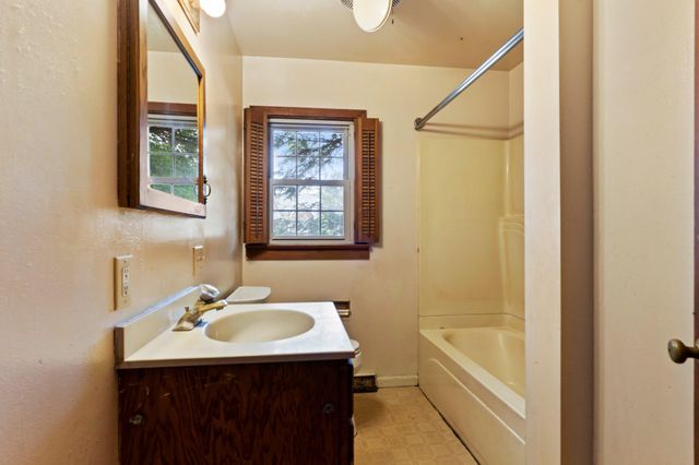 351 LOWTHER ST, Lemoyne, PA 17043