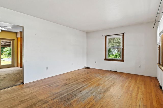 351 LOWTHER ST, Lemoyne, PA 17043