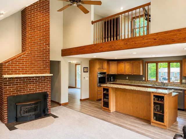 14 Shasta Drive, Londonderry, NH 03053