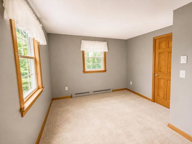 14 Shasta Drive, Londonderry, NH 03053