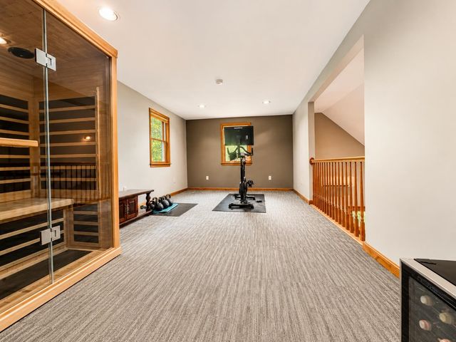 14 Shasta Drive, Londonderry, NH 03053