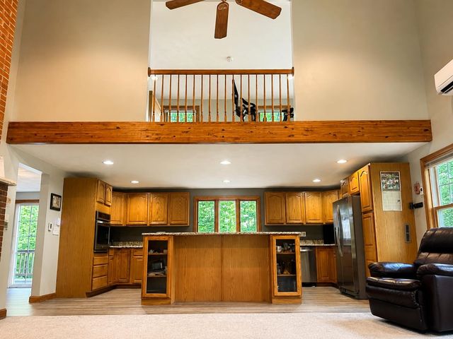 14 Shasta Drive, Londonderry, NH 03053