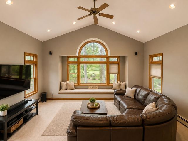 14 Shasta Drive, Londonderry, NH 03053