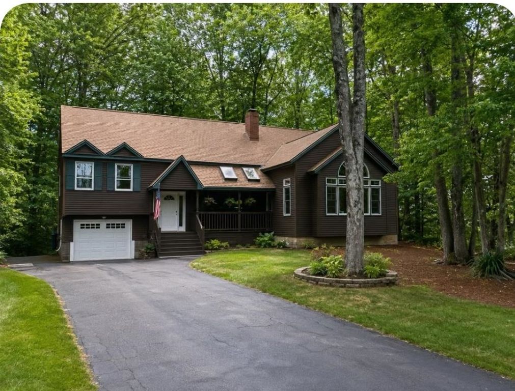 14 Shasta Drive, Londonderry, NH 03053