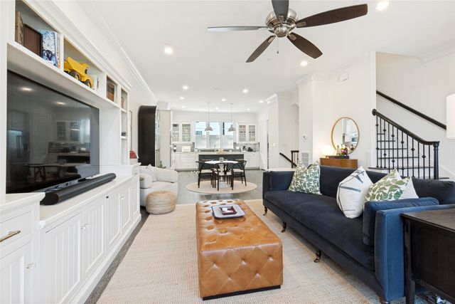 7333 Valley View Lane 604, Dallas, TX 75240