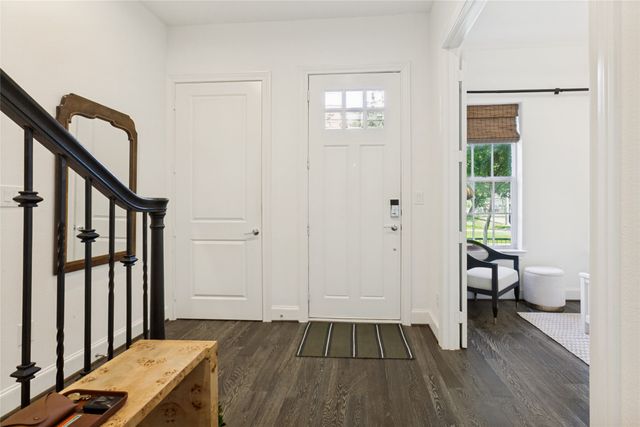 7333 Valley View Lane 604, Dallas, TX 75240