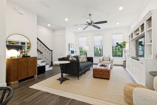 7333 Valley View Lane 604, Dallas, TX 75240