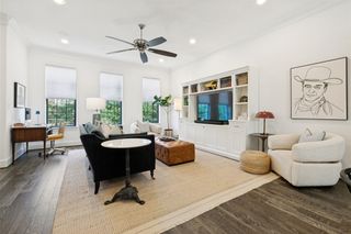7333 Valley View Lane 604, Dallas, TX 75240