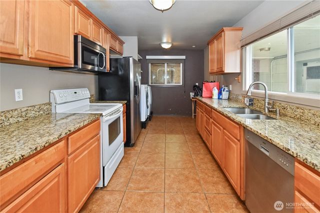 5927 88th Street NE, Marysville, WA 98270