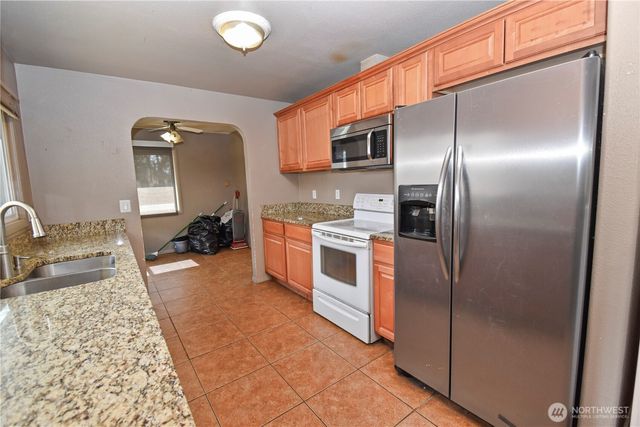 5927 88th Street NE, Marysville, WA 98270