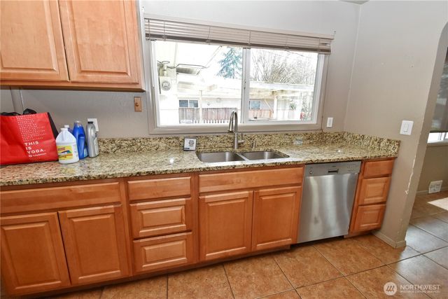 5927 88th Street NE, Marysville, WA 98270