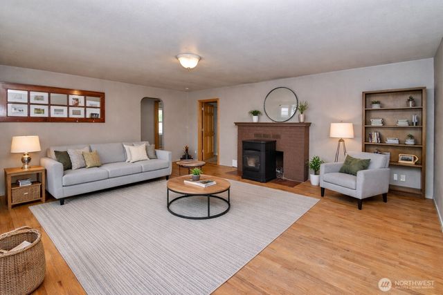 5927 88th Street NE, Marysville, WA 98270